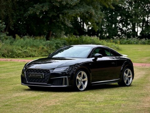 Audi TT Tfsi S Line Black #3
