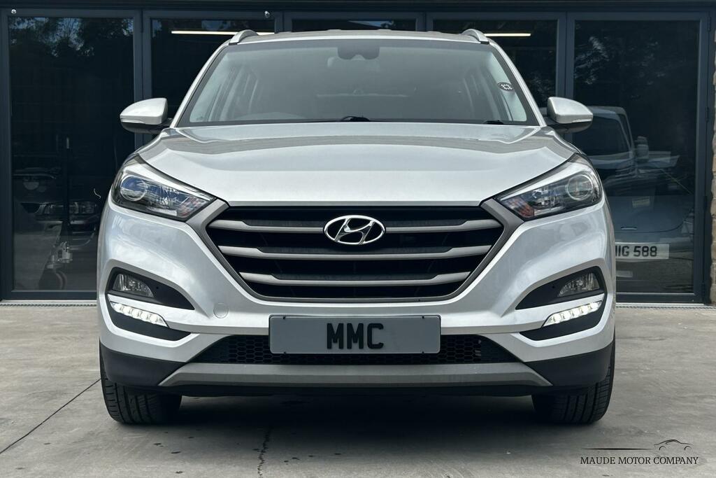 Hyundai Tucson 1.7 Crdi Blue Drive Se Nav Suv E Silver #2