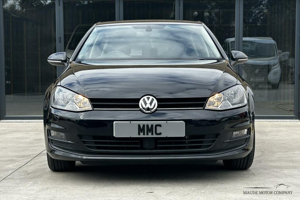 Volkswagen Golf Se Tsi Bluemotion Technology Red #1