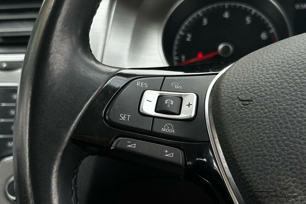 Volkswagen Golf Se Tsi Bluemotion Technology Red #15