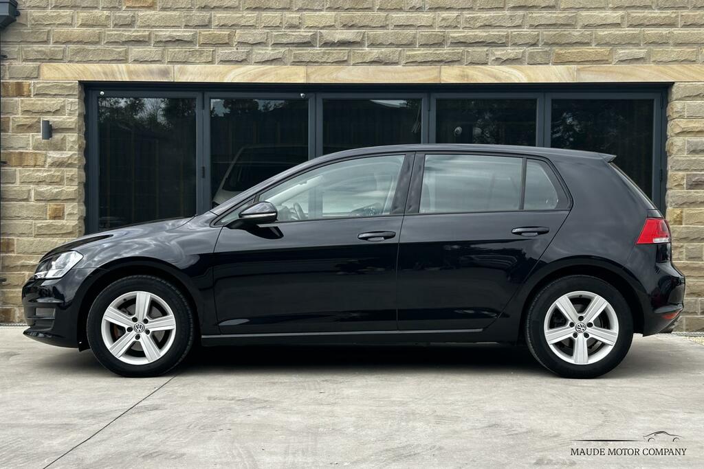 Volkswagen Golf Se Tsi Bluemotion Technology Red #3