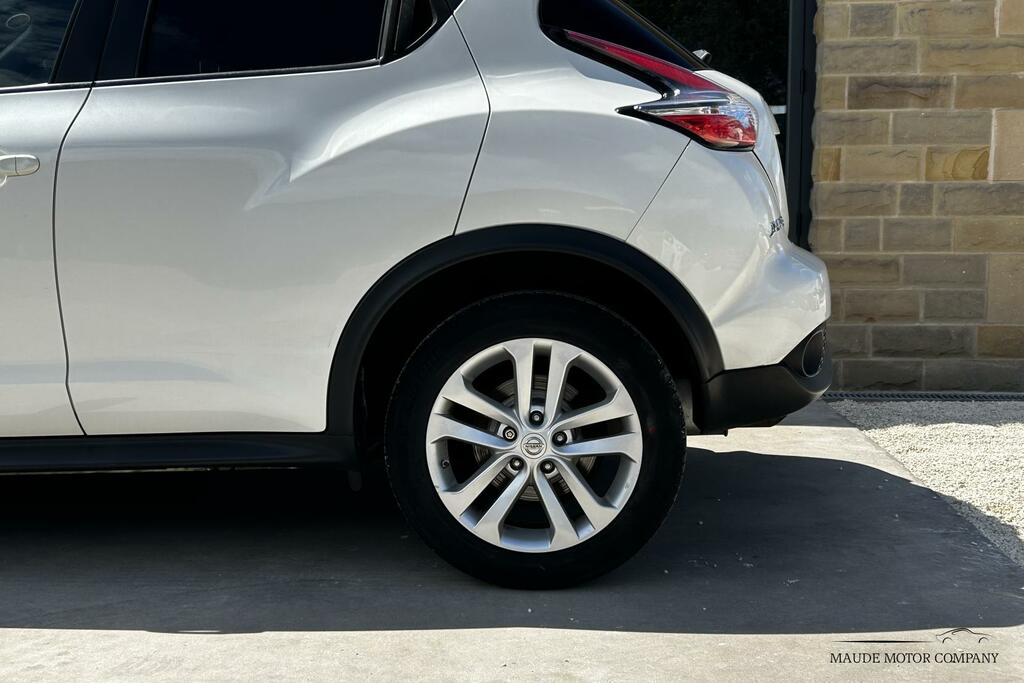 Nissan Juke Tekna White #2