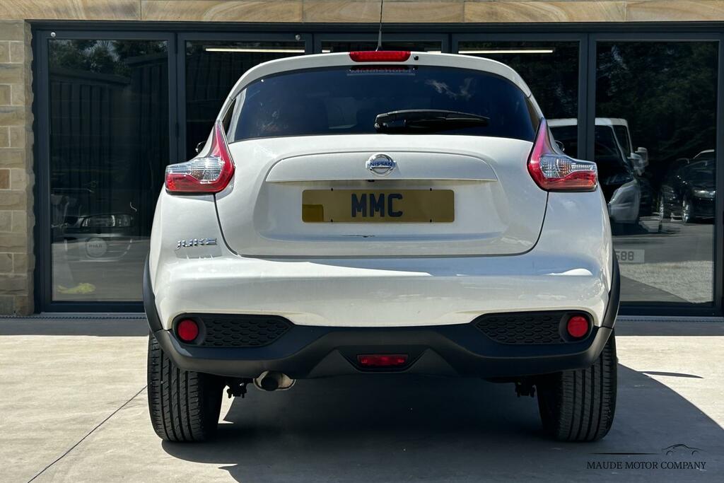 Nissan Juke Tekna White #4