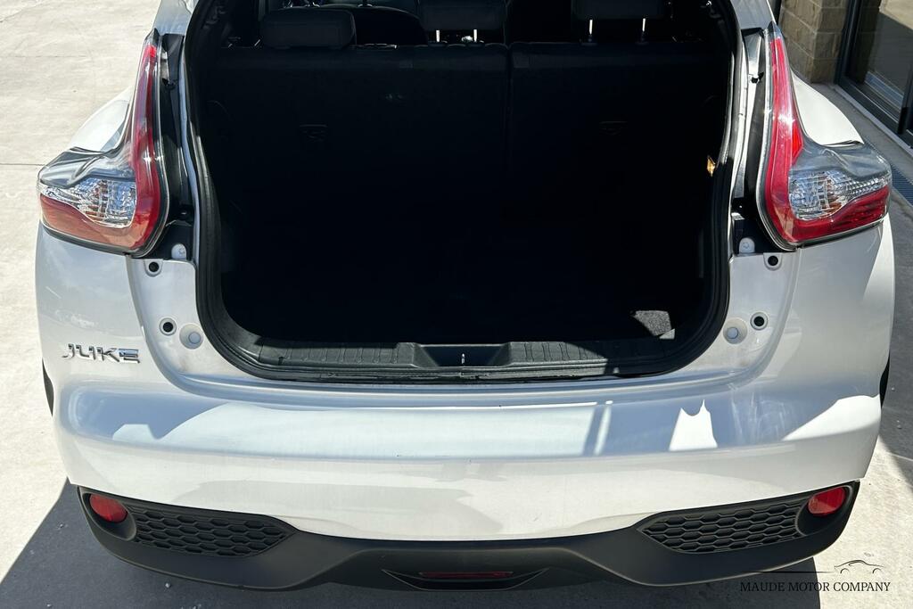 Nissan Juke Tekna White #3