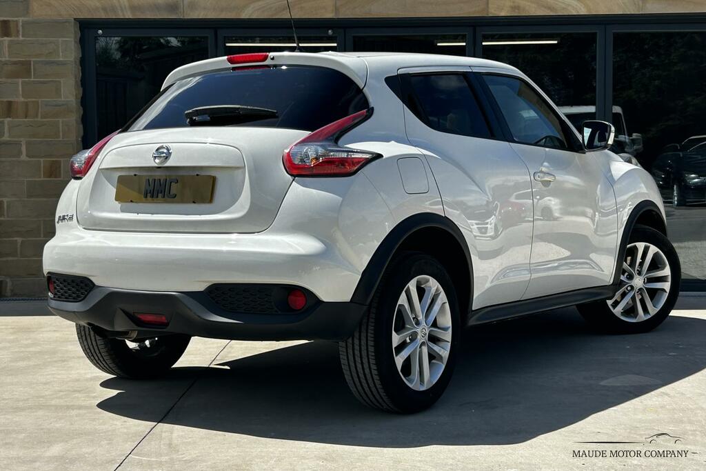 Nissan Juke Tekna White #5
