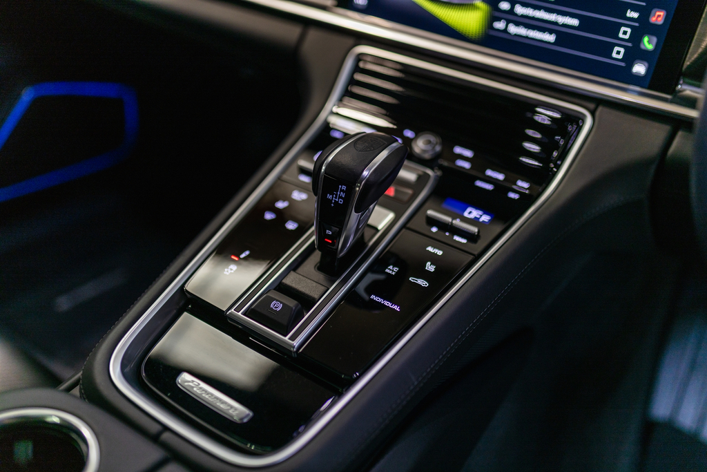 Porsche Panamera 2.9 V6 4 Platinum Edition E-hybrid Pdk Green #32