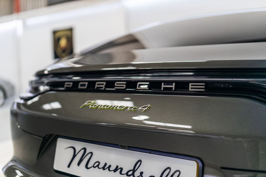 Porsche Panamera 2.9 V6 4 Platinum Edition E-hybrid Pdk Green #20