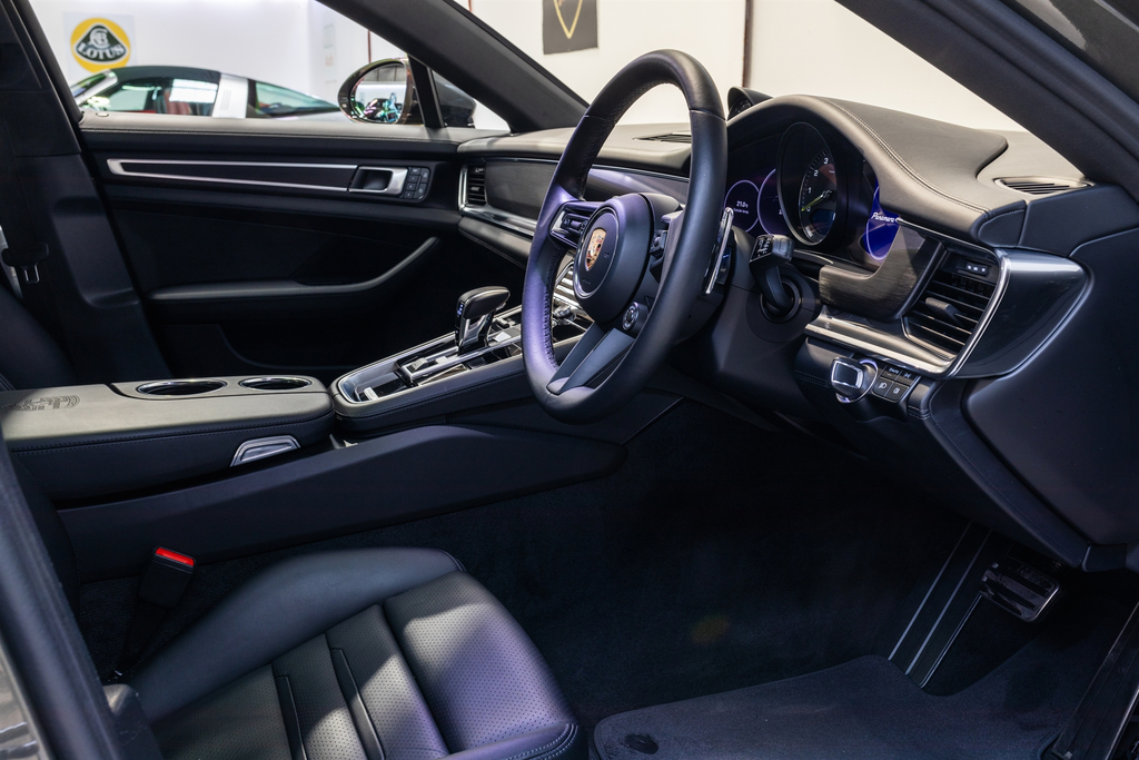 Porsche Panamera 2.9 V6 4 Platinum Edition E-hybrid Pdk Green #7