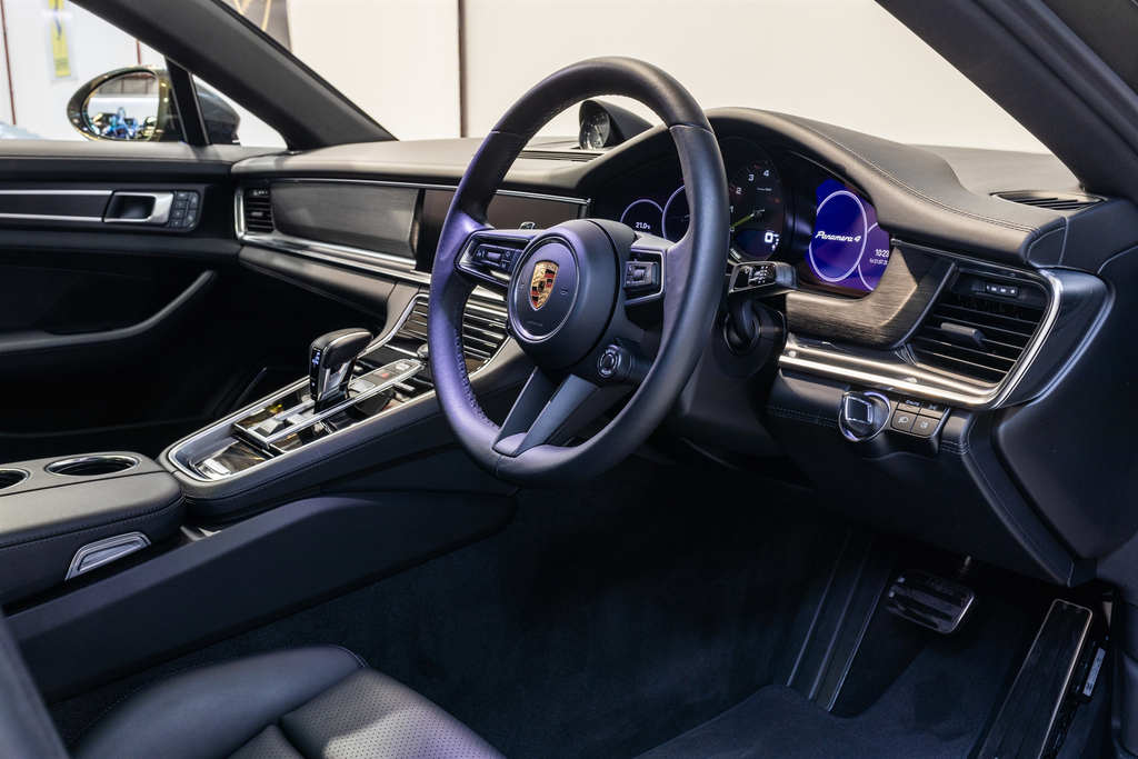 Porsche Panamera 2.9 V6 4 Platinum Edition E-hybrid Pdk Green #8