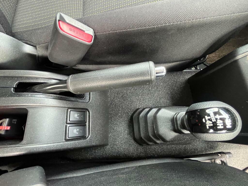 Suzuki Jimny 1.5 Light Commrcl Allgrip 4Wd Yellow #18