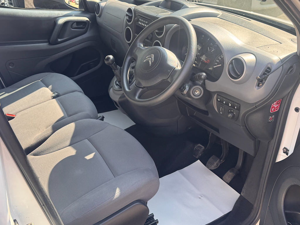 Citroen Berlingo 1.6L 750 LX L2 Bluehdi Ss White #3