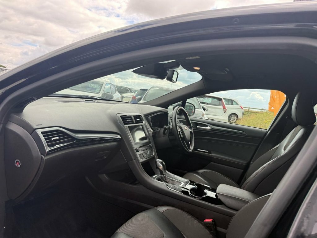 Ford Mondeo 2L St-line Edition YV19UTN Black #4