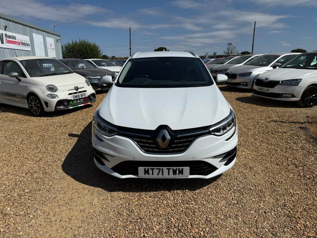 Renault Megane 1.5L Iconic White #2