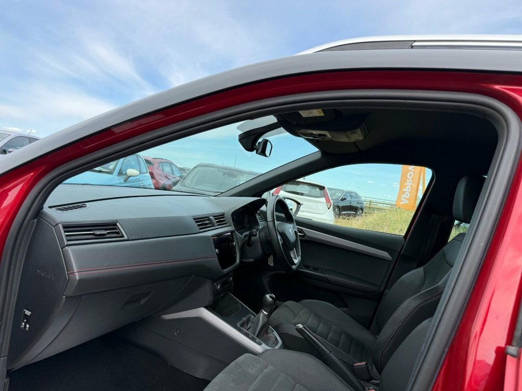 Seat Arona 1.5L Fr Sport Red #4