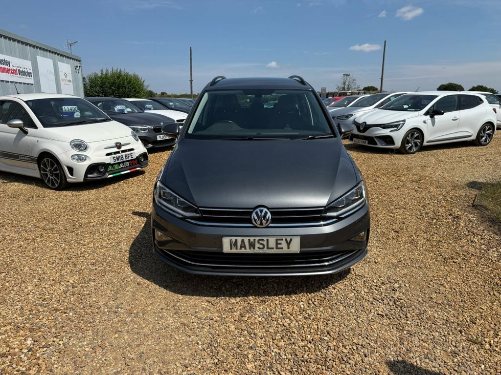 Volkswagen Golf SV 2L Match XUI5894 Grey #2
