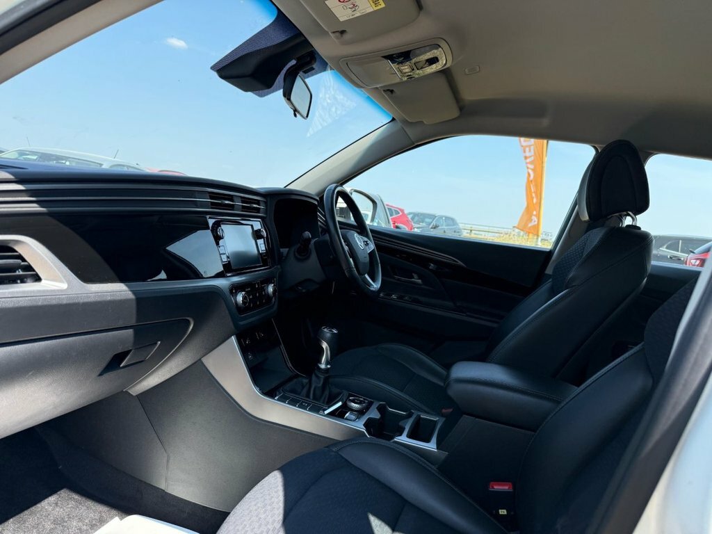 SsangYong Korando 1.5L Ventura White #4