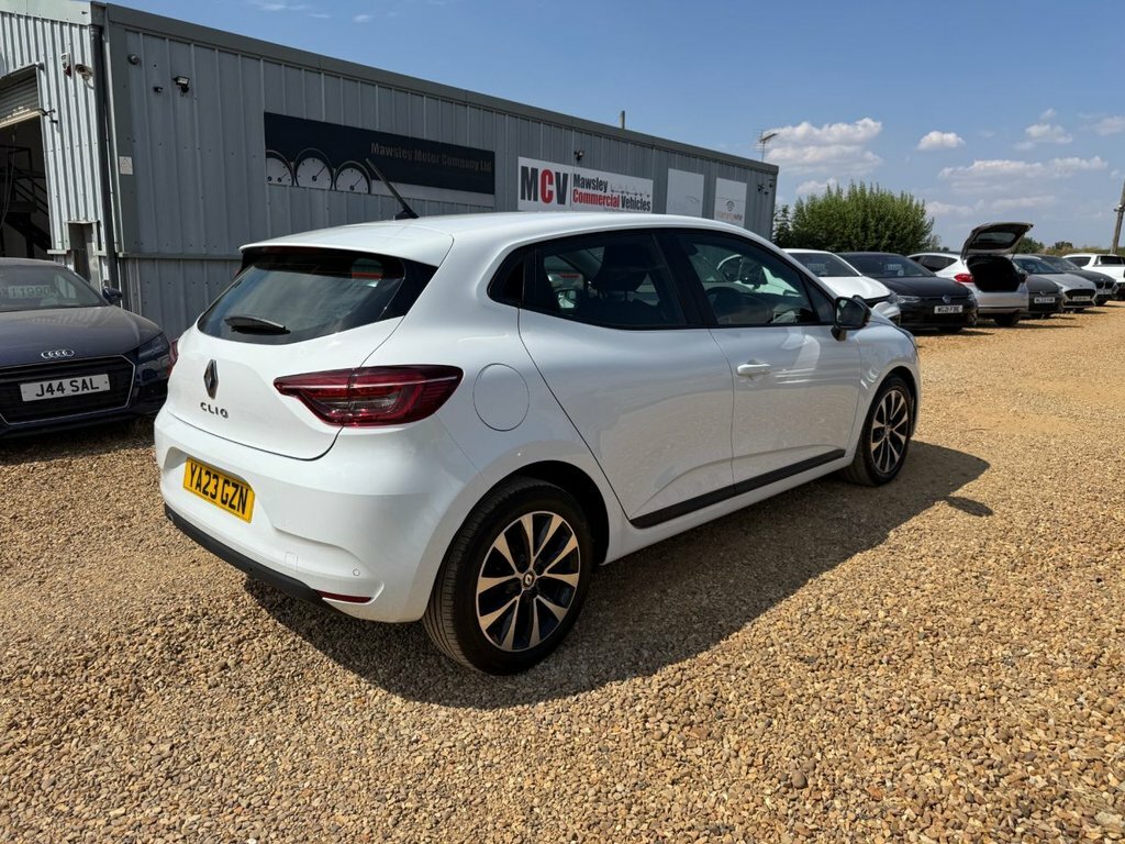 Renault Clio 1L Evolution YA23GZN White #3