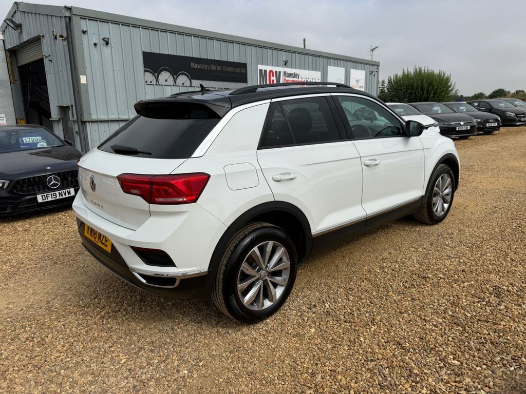 Volkswagen T-Roc 1L Design White #3
