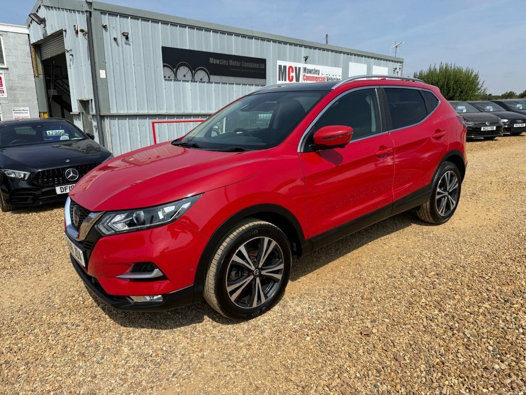 Nissan Qashqai 1.3L N-connecta SN68JDA Red