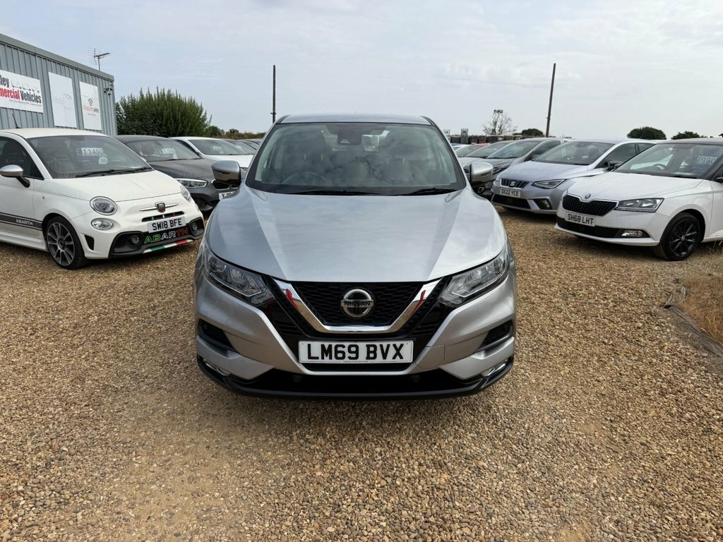 Nissan Qashqai 1.3L Acenta Premium LM69BVX Silver #2