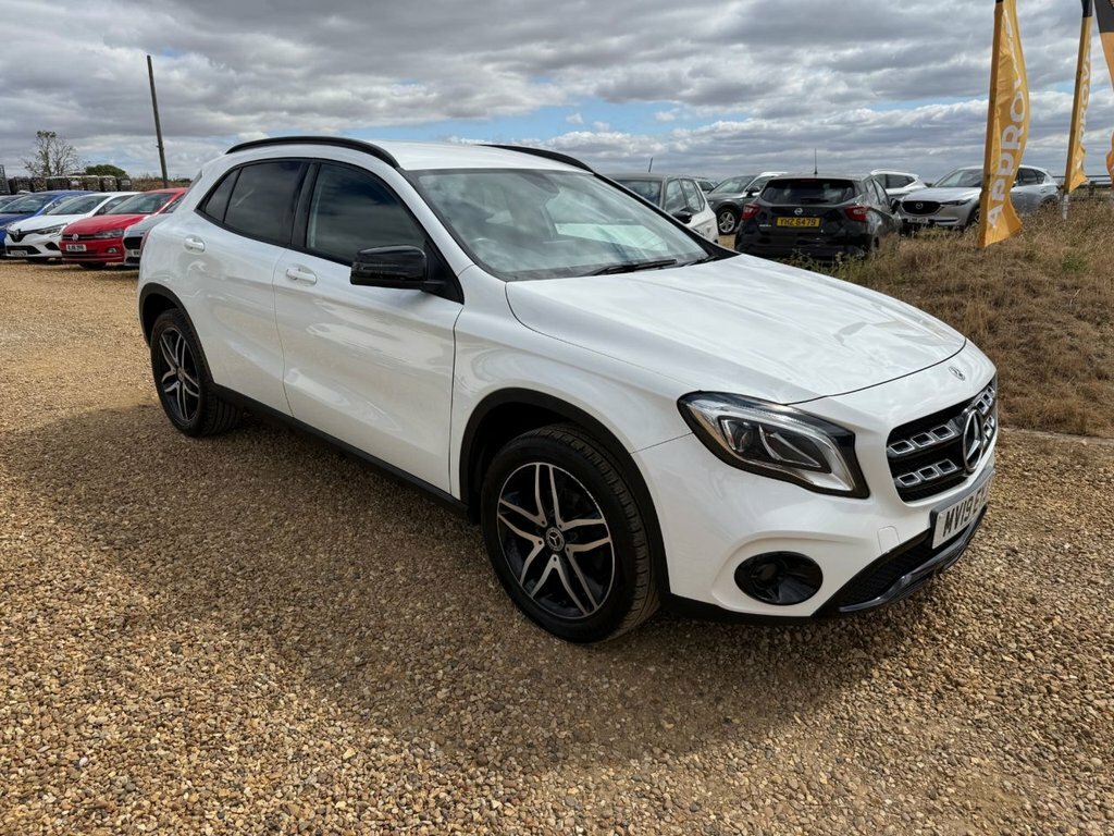 Mercedes-Benz GLA Class 1.6L Urban Edition MV19EYJ White #5
