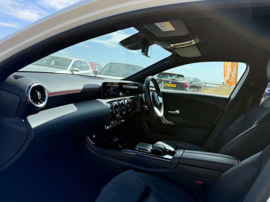 Mercedes-Benz A Class 1.3L Amg Line LM20AHF White #4