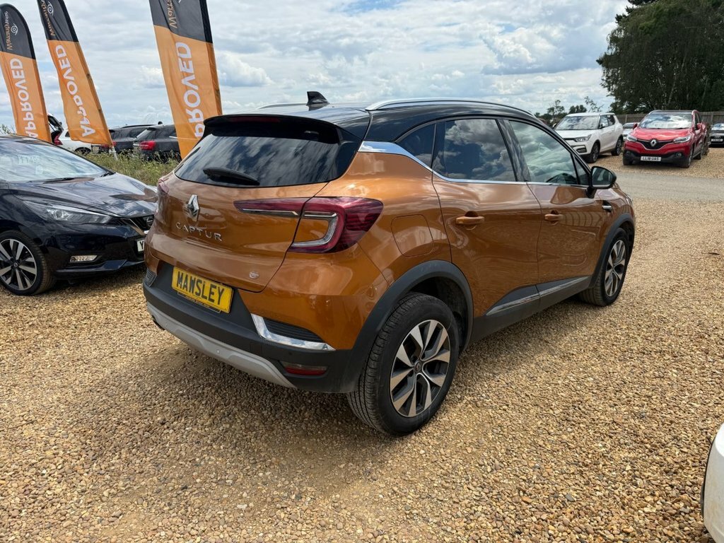 Renault Captur 1.3L S Edition OXZ4032 Orange #3