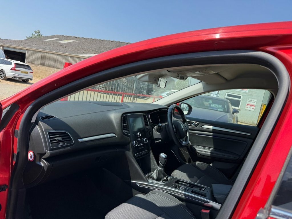 Renault Megane 1.3L Iconic Red #5