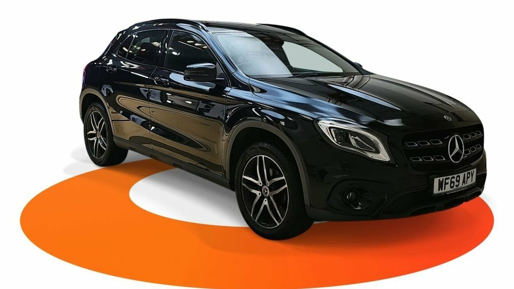 Mercedes-Benz GLA Class 1.6L Urban Edition Black