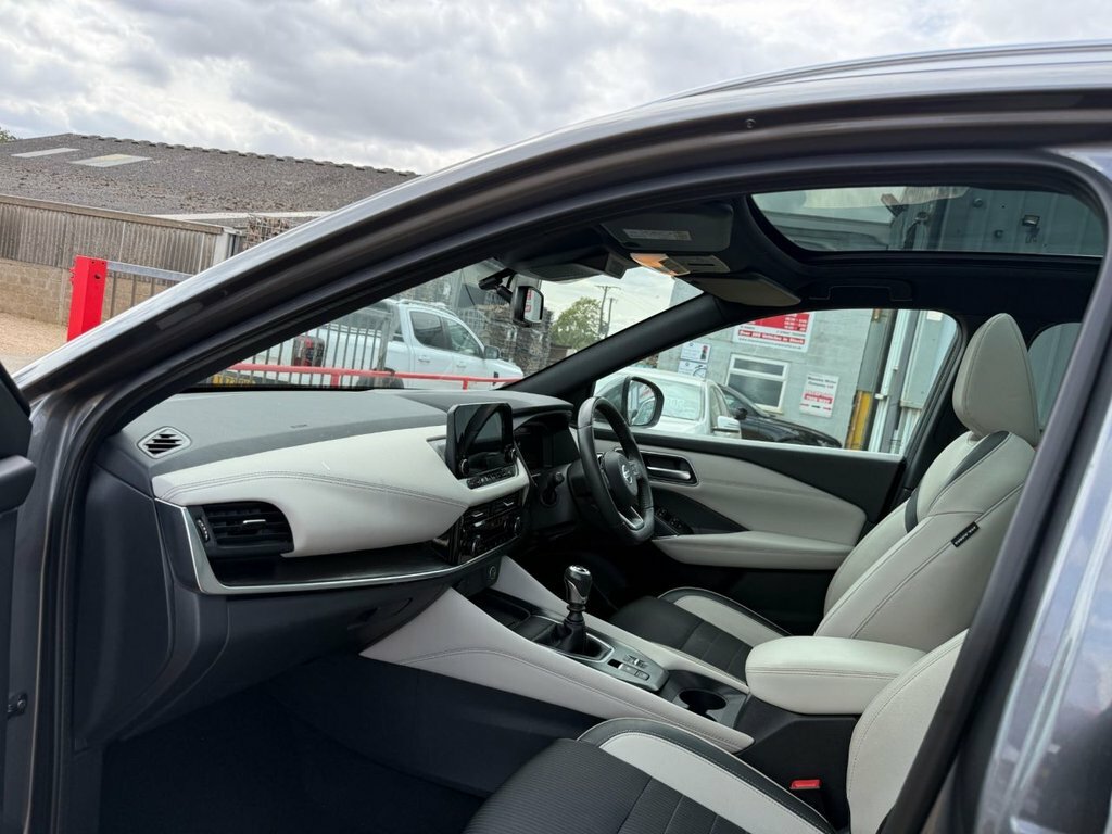 Nissan Qashqai Hatchback  #4