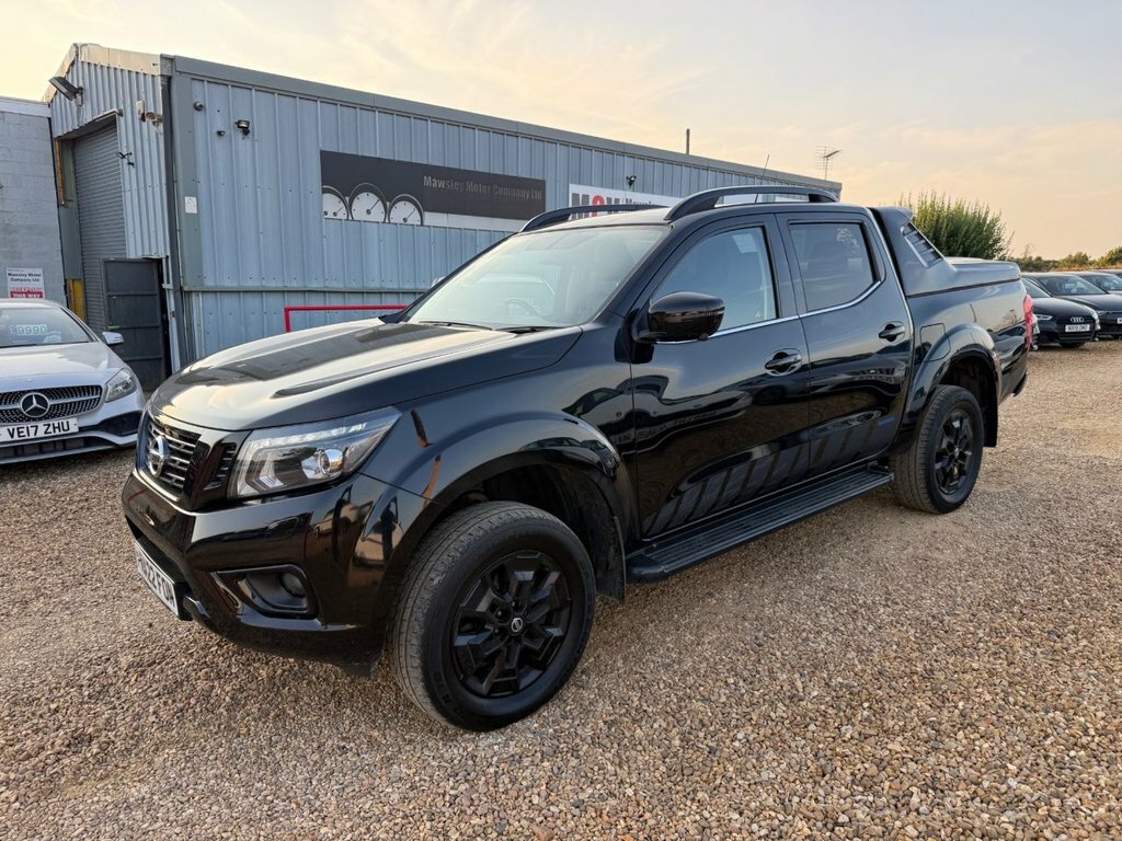 Nissan Navara 2.3L N-guard Black #4