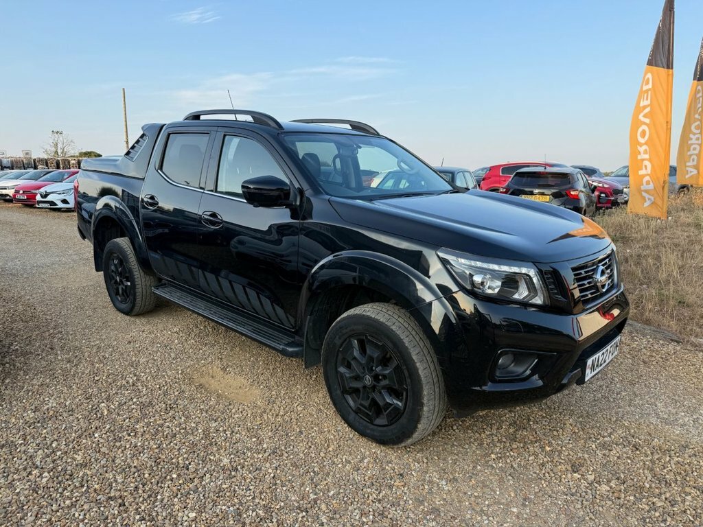 Nissan Navara 2.3L N-guard Black