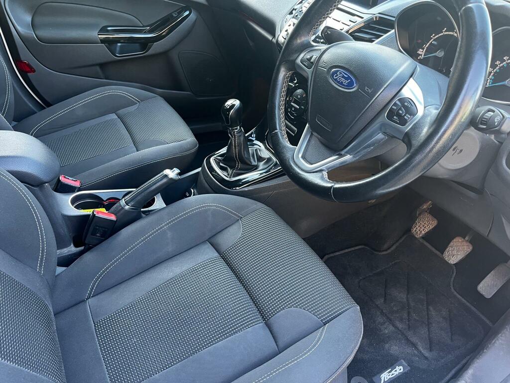 Ford Fiesta 1.0T Ecoboost Titanium Euro 6 Ss EO65KNL White #4