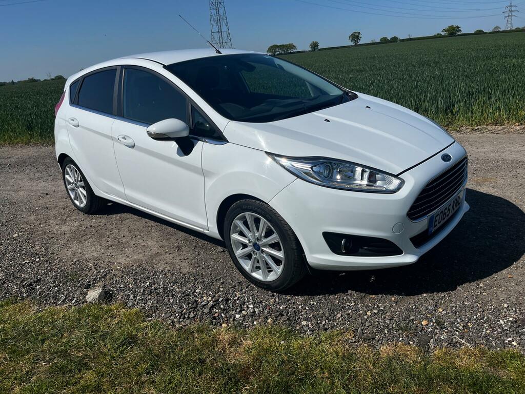 Ford Fiesta 1.0T Ecoboost Titanium Euro 6 Ss EO65KNL White #3