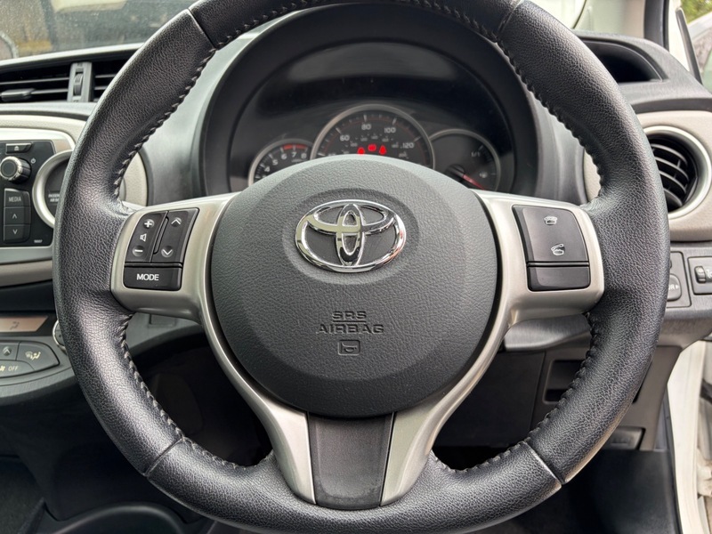 Vauxhall Grandland X 1.5 Turbo D Elite Nav Black #18