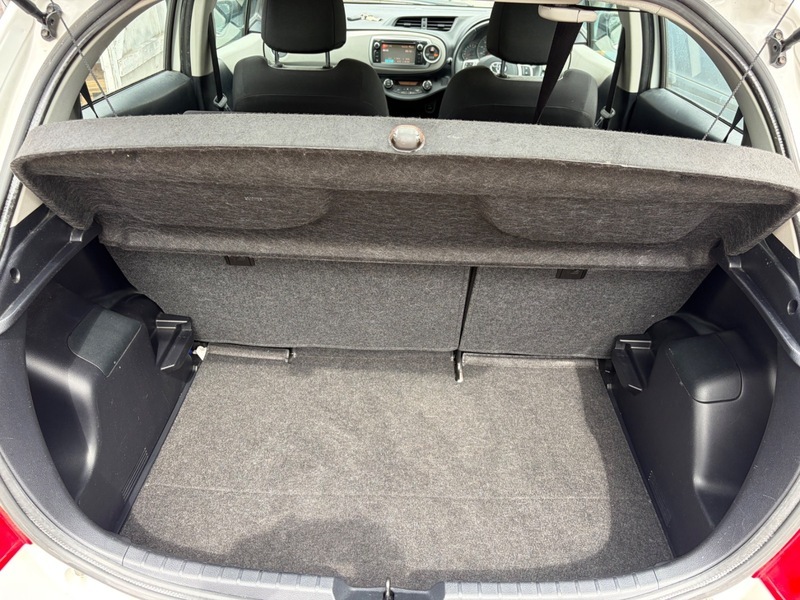 Vauxhall Grandland X 1.5 Turbo D Elite Nav Black #31