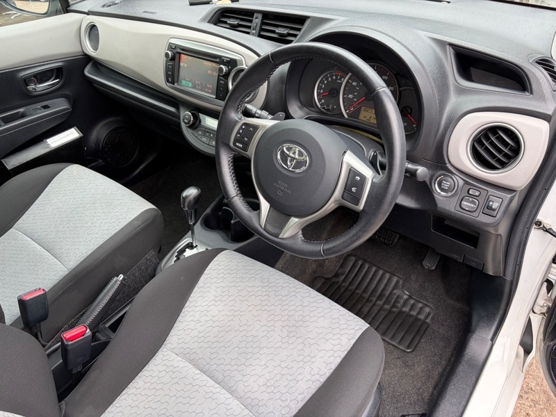 Vauxhall Grandland X 1.5 Turbo D Elite Nav Black #14