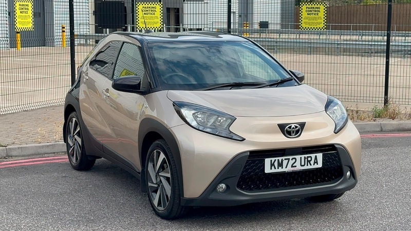 Toyota Aygo 1.0 Vvt-i Edge Hatchback Beige #3
