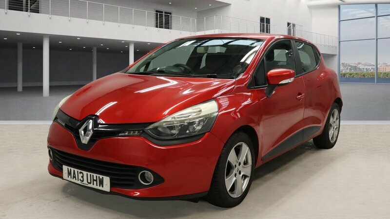 Renault Clio 1.1-Clio-expression-16v-5dr Red