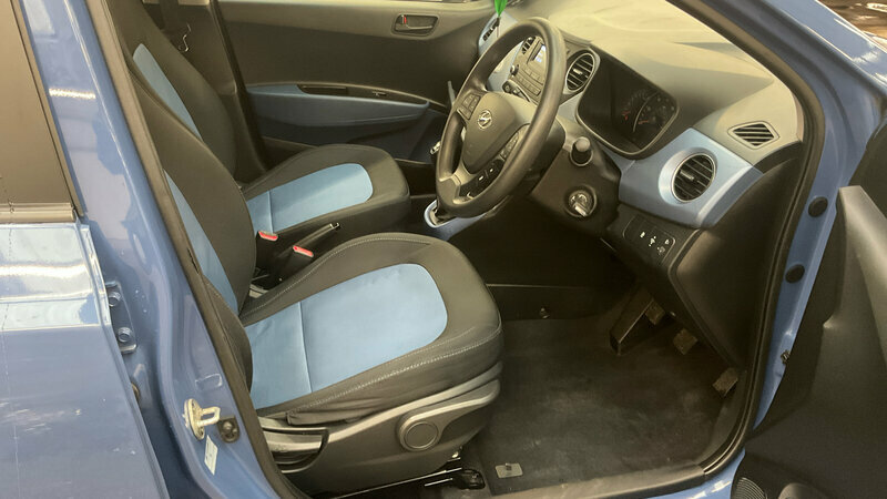 Hyundai I10 1.0-I10-se-5dr Blue #3