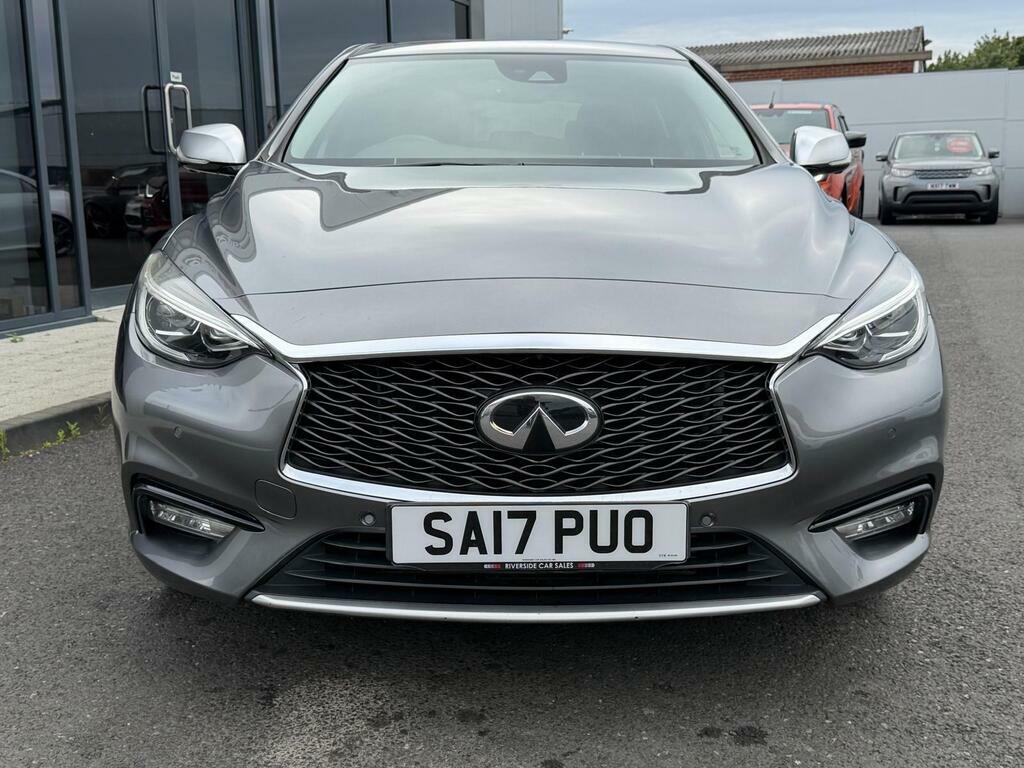 Infiniti Q30 1.5D City Black Edition Euro 6 S S Grey #2