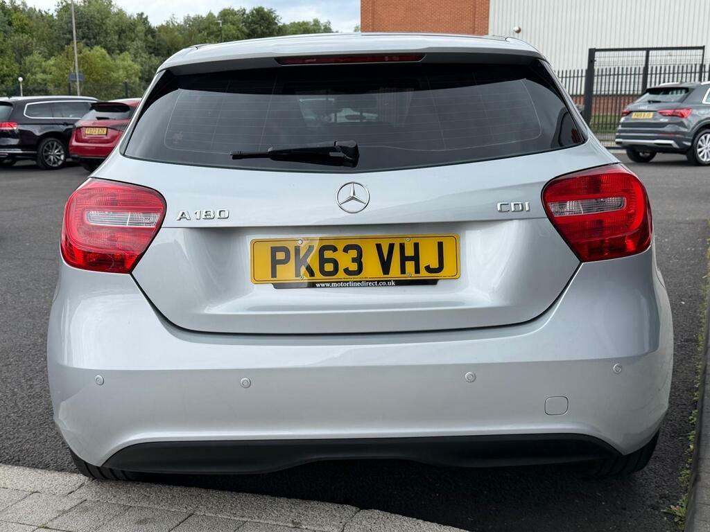 Mercedes-Benz A Class 1.6 A200 Blueefficiency Amg Sport 7G-dct Euro 6 S White #2