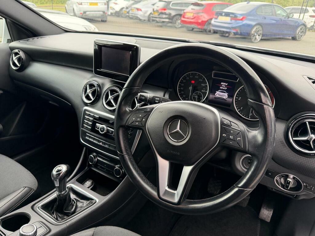 Mercedes-Benz A Class 1.6 A200 Blueefficiency Amg Sport 7G-dct Euro 6 S White #7