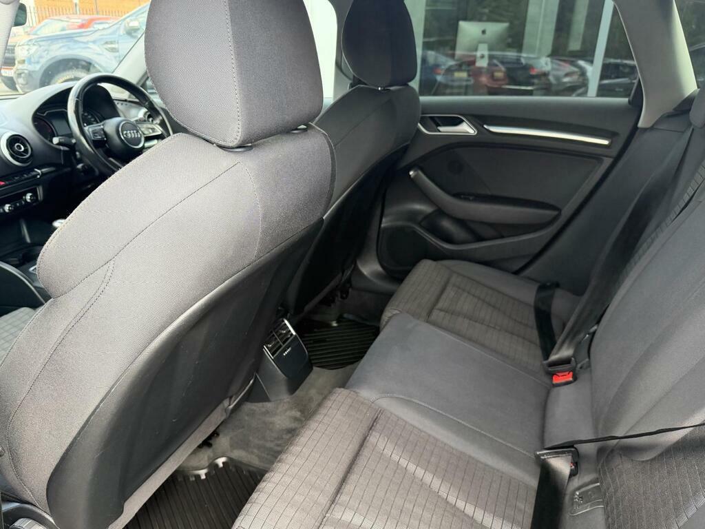 Audi A3 1.6 Tdi Ultra White #7