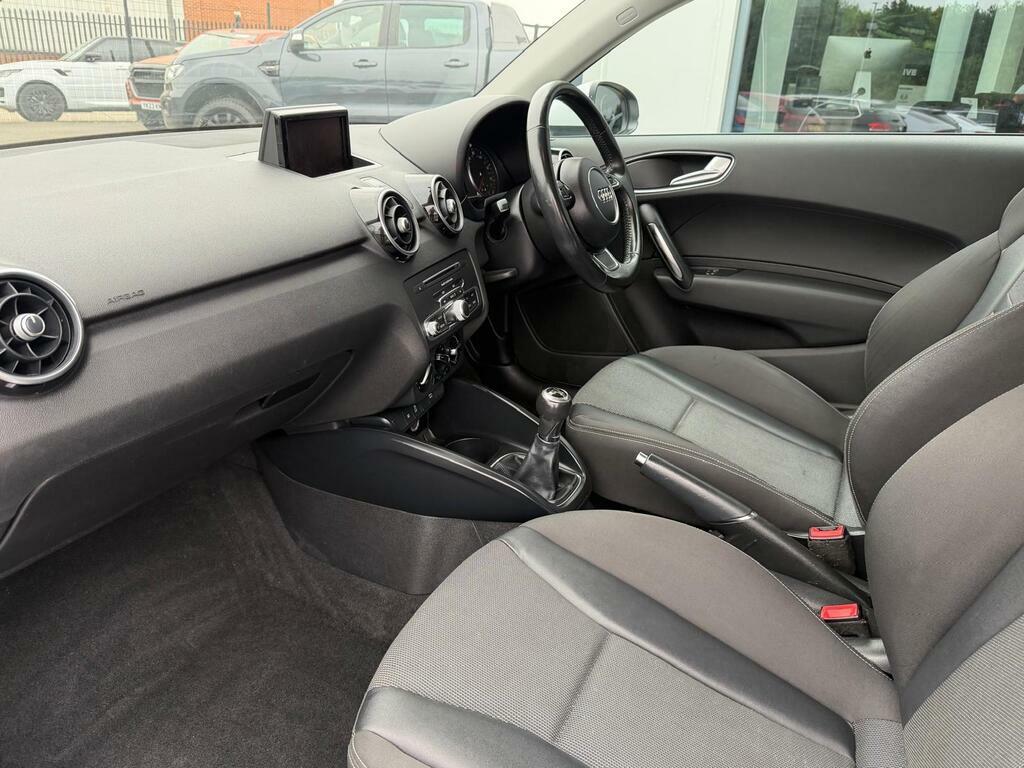 Audi A1 1.6 Tdi Sport 114 Bhp White #6