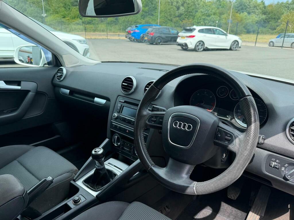 Audi A3 2.0 Tdi Sport Sportback Euro 5 Ss White #7