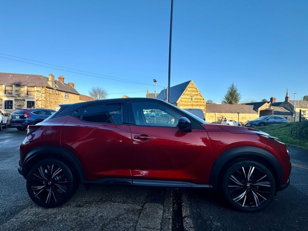 Nissan Juke 1L Tekna Red #4