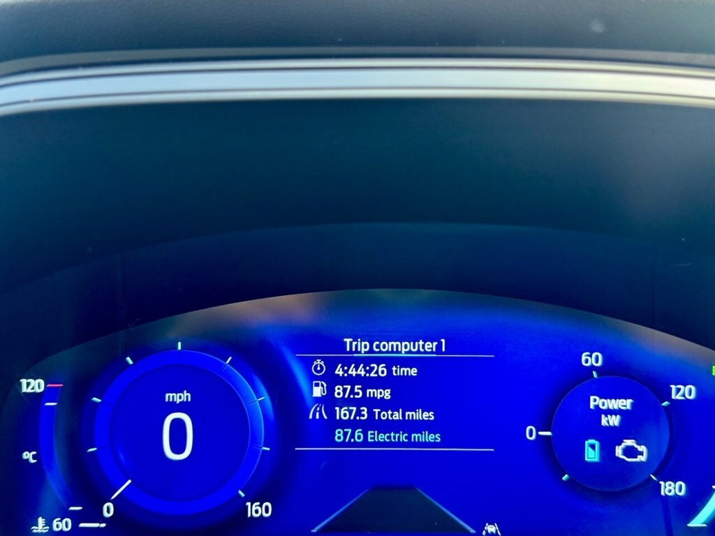 Ford Kuga 2.5 Phev St-line X First Ed Cvt Red #36