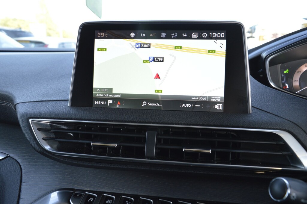 Peugeot 5008 1.5 Bluehdi Allure Eat8 Green #19