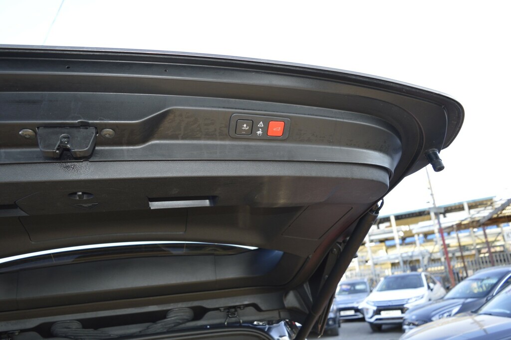 Peugeot 5008 1.5 Bluehdi Allure Eat8 Green #10